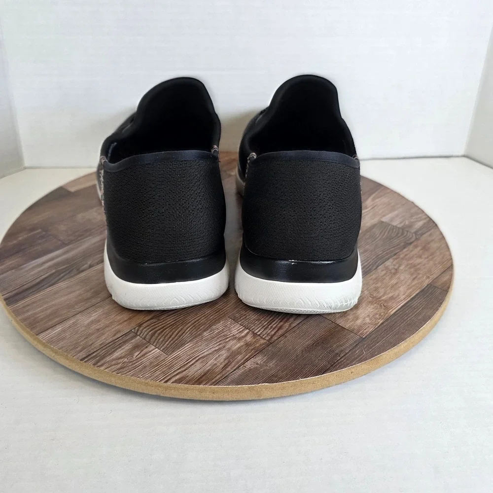 Skechers item description